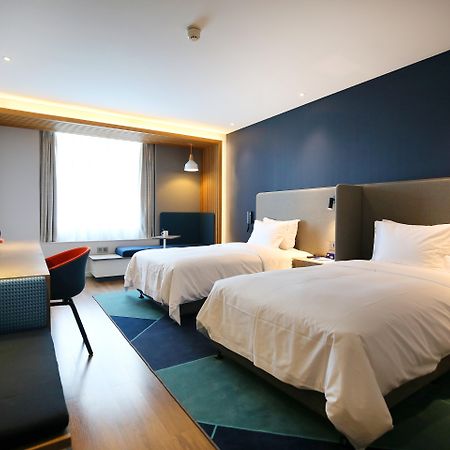 Holiday Inn Express Chengdu North Railway Station By Ihg - Near Panda Base, Near Chunxi Road Zewnętrze zdjęcie