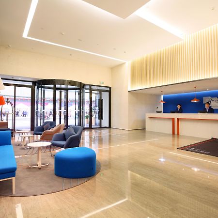 Holiday Inn Express Chengdu North Railway Station By Ihg - Near Panda Base, Near Chunxi Road Zewnętrze zdjęcie