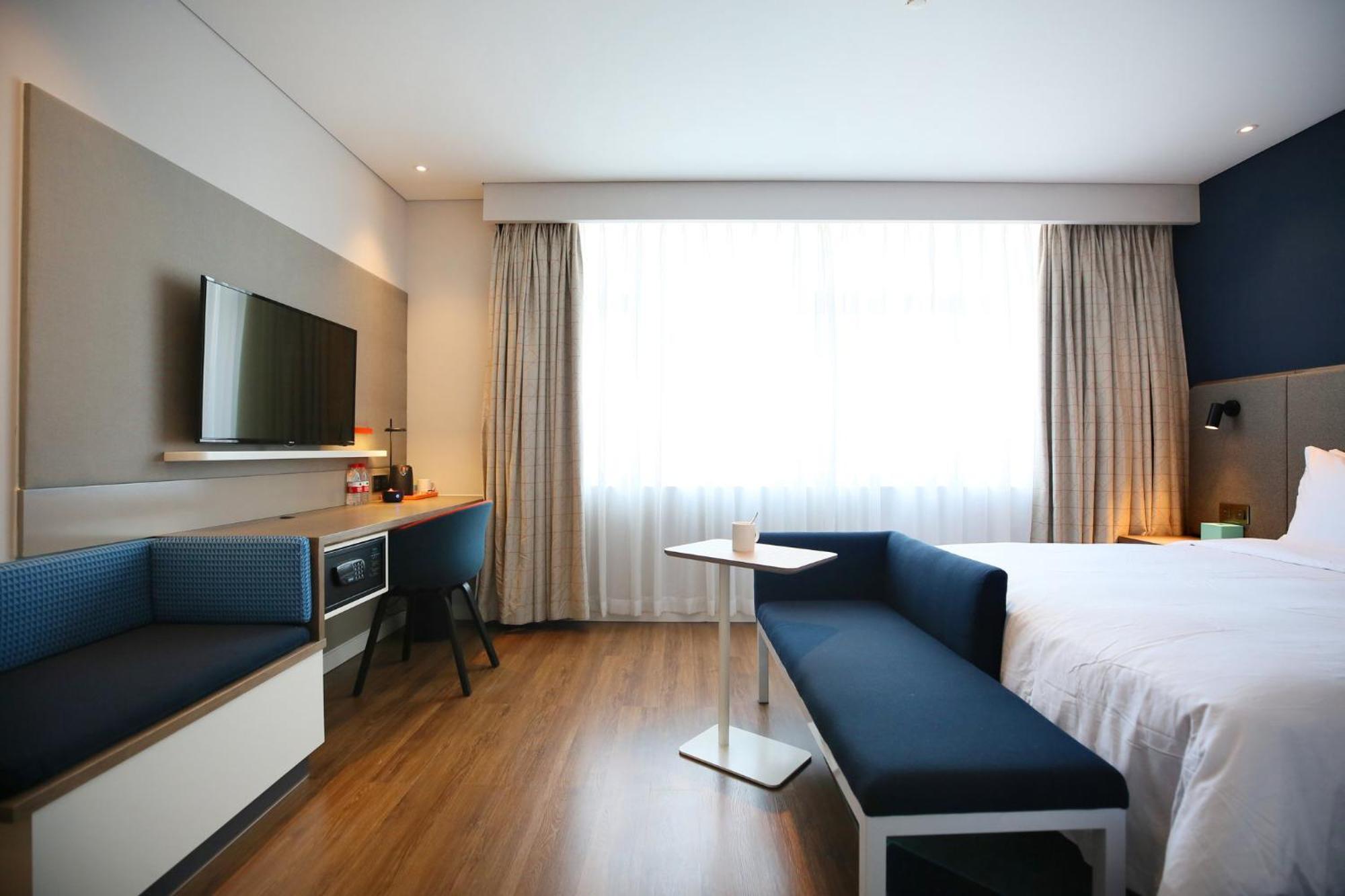 Holiday Inn Express Chengdu North Railway Station By Ihg - Near Panda Base, Near Chunxi Road Zewnętrze zdjęcie