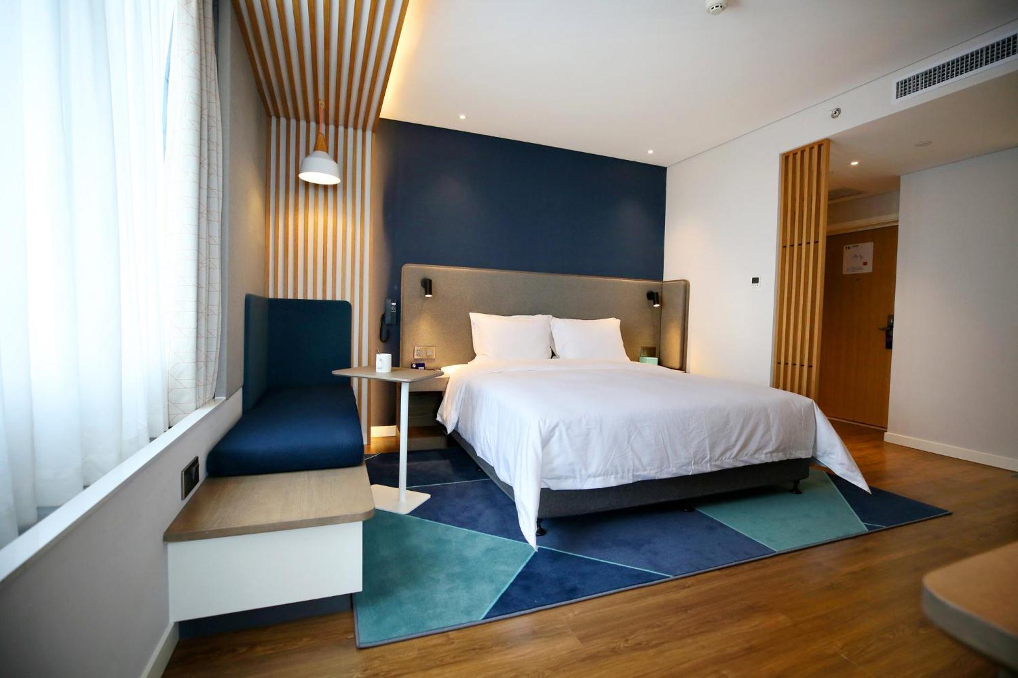 Holiday Inn Express Chengdu North Railway Station By Ihg - Near Panda Base, Near Chunxi Road Zewnętrze zdjęcie