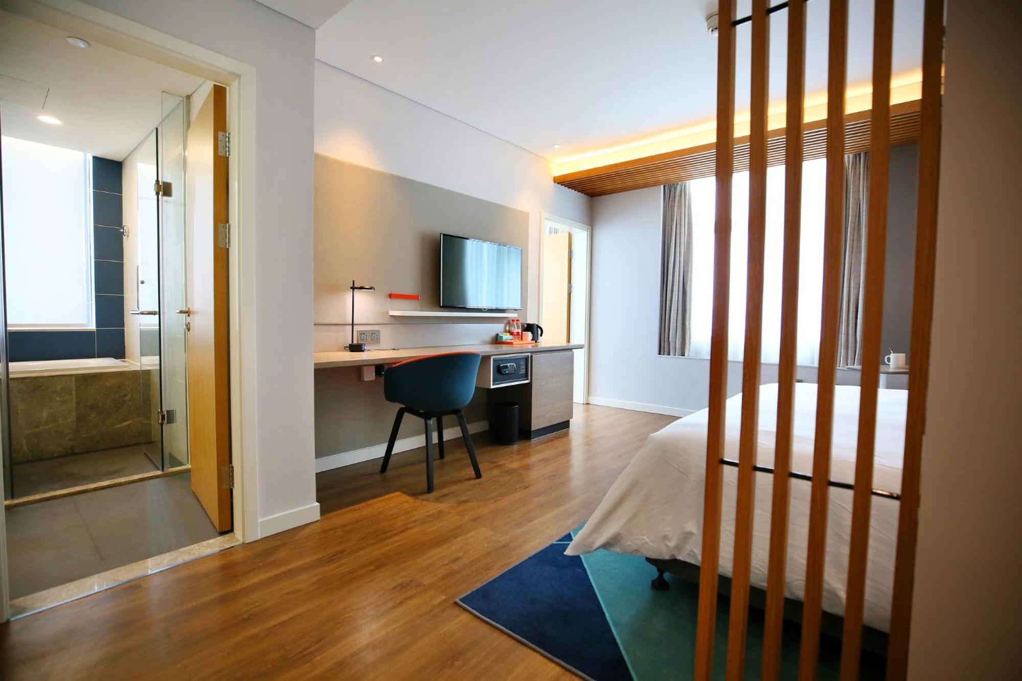 Holiday Inn Express Chengdu North Railway Station By Ihg - Near Panda Base, Near Chunxi Road Zewnętrze zdjęcie