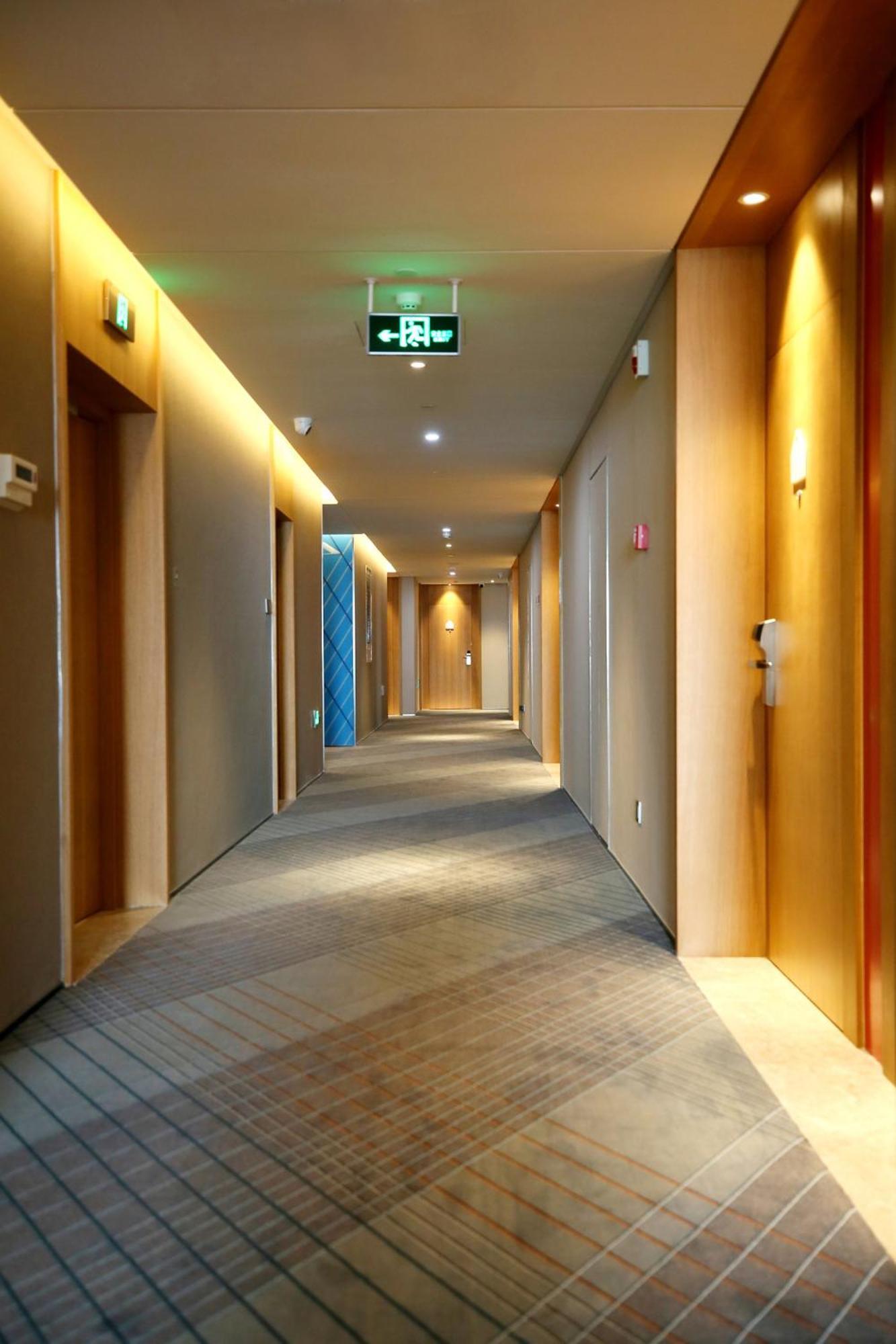 Holiday Inn Express Chengdu North Railway Station By Ihg - Near Panda Base, Near Chunxi Road Zewnętrze zdjęcie