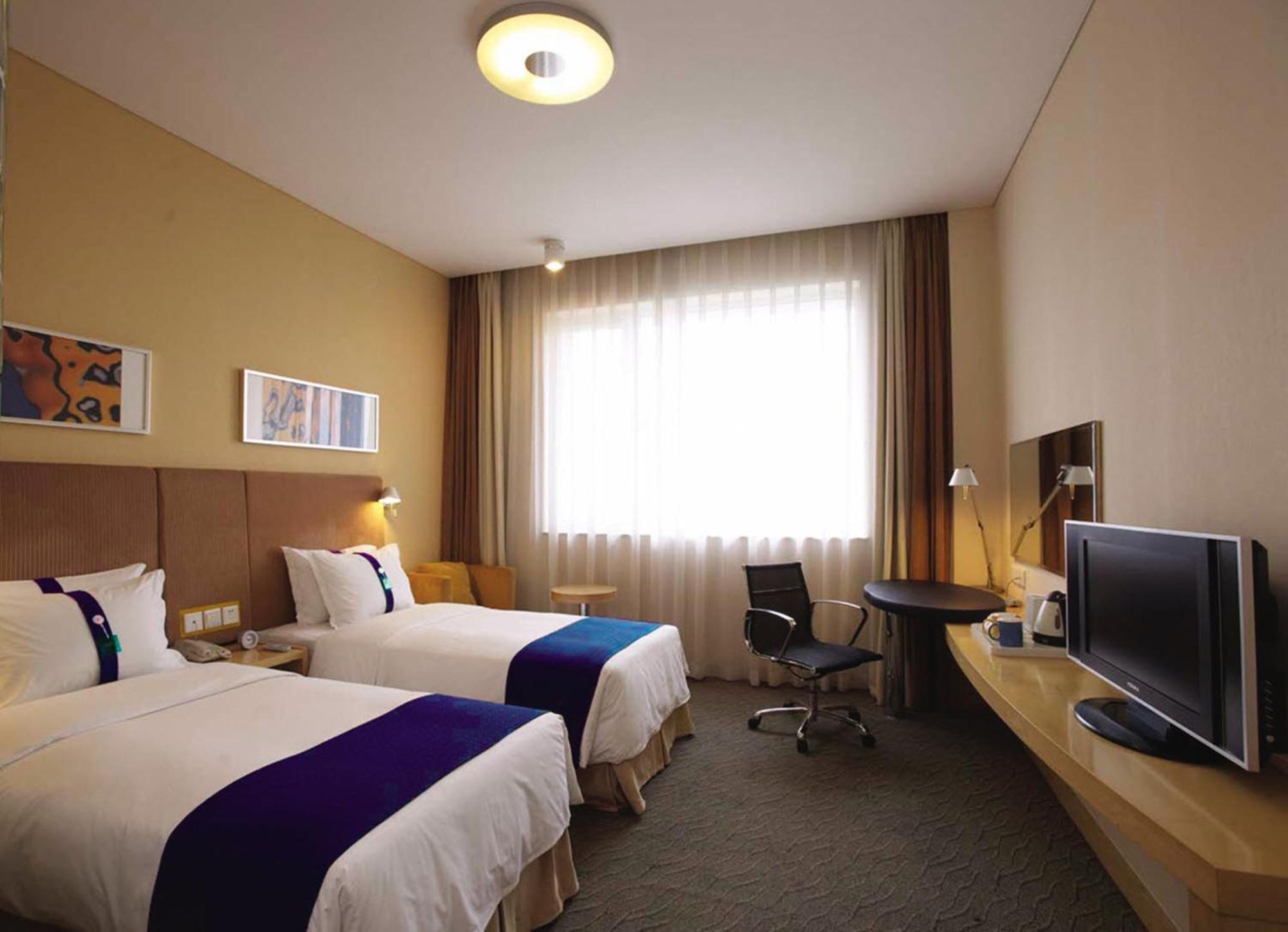 Holiday Inn Express Chengdu North Railway Station By Ihg - Near Panda Base, Near Chunxi Road Zewnętrze zdjęcie